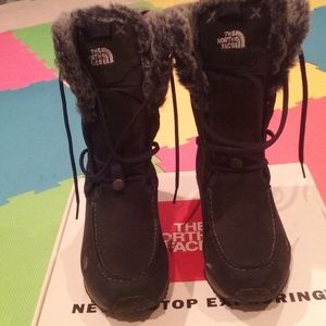 womens north face boots sz 8.5
